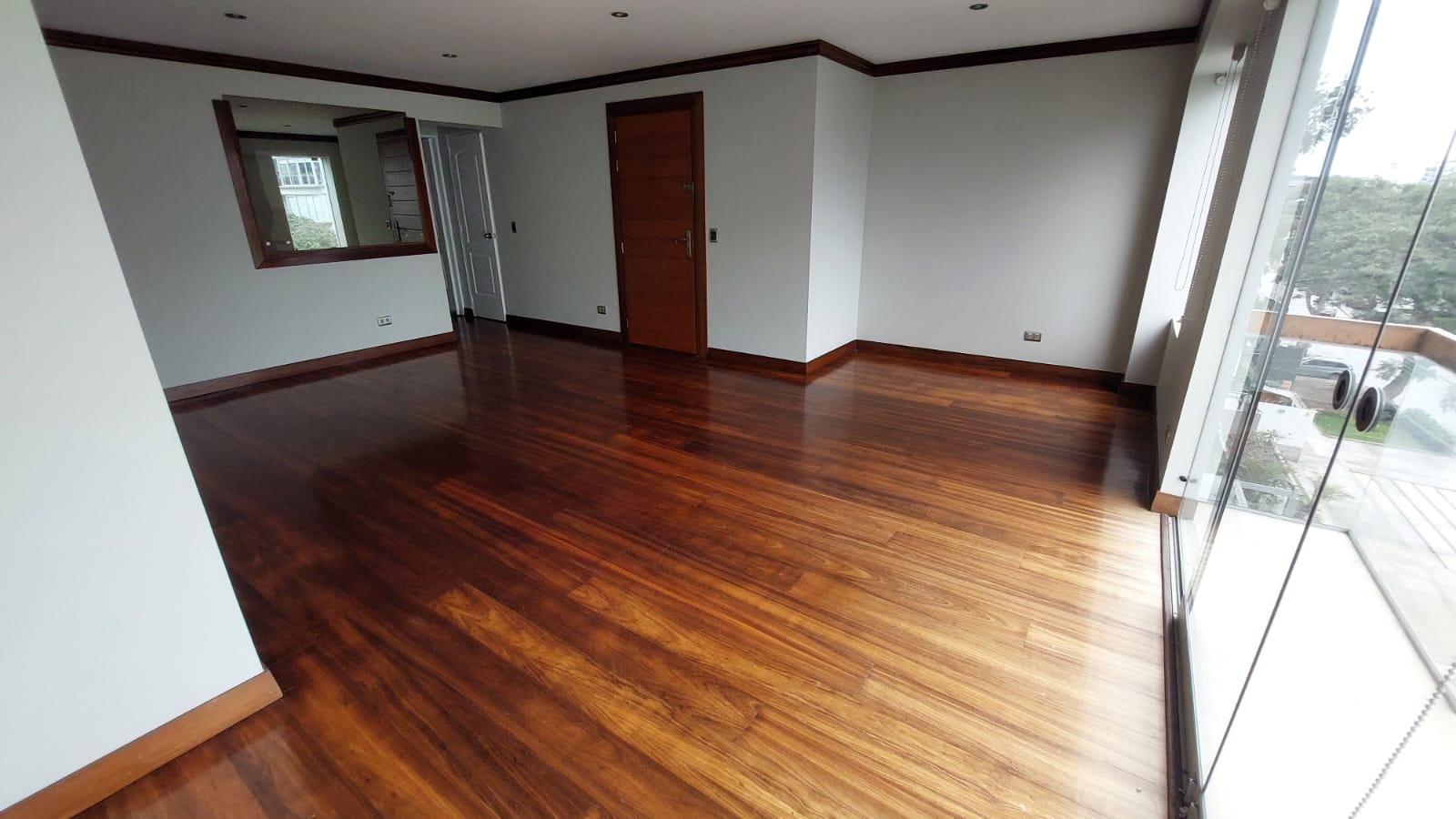 Departamento de 3 dormitorios y 2 baños ubicado en Miraflores Departamento de 3 dormitorios y 2 baños ubicado en Miraflores