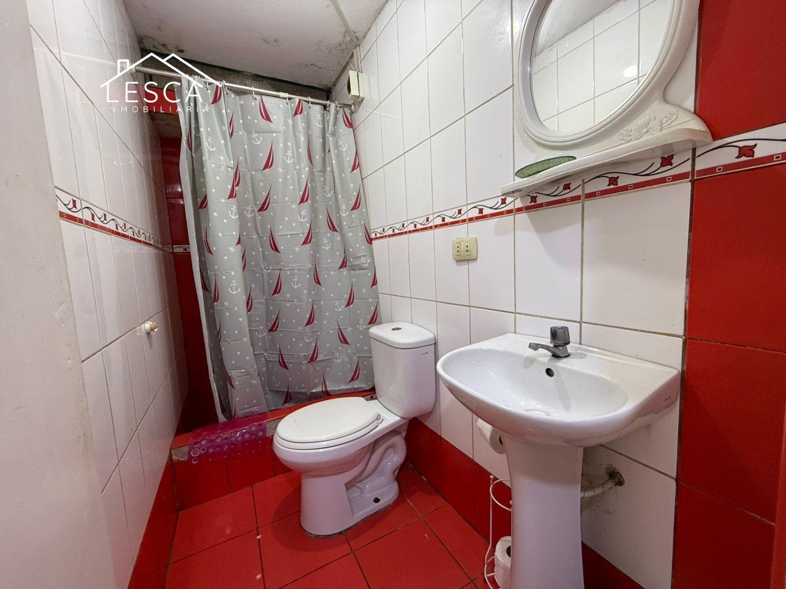 Baño de servicio Baño de servicio