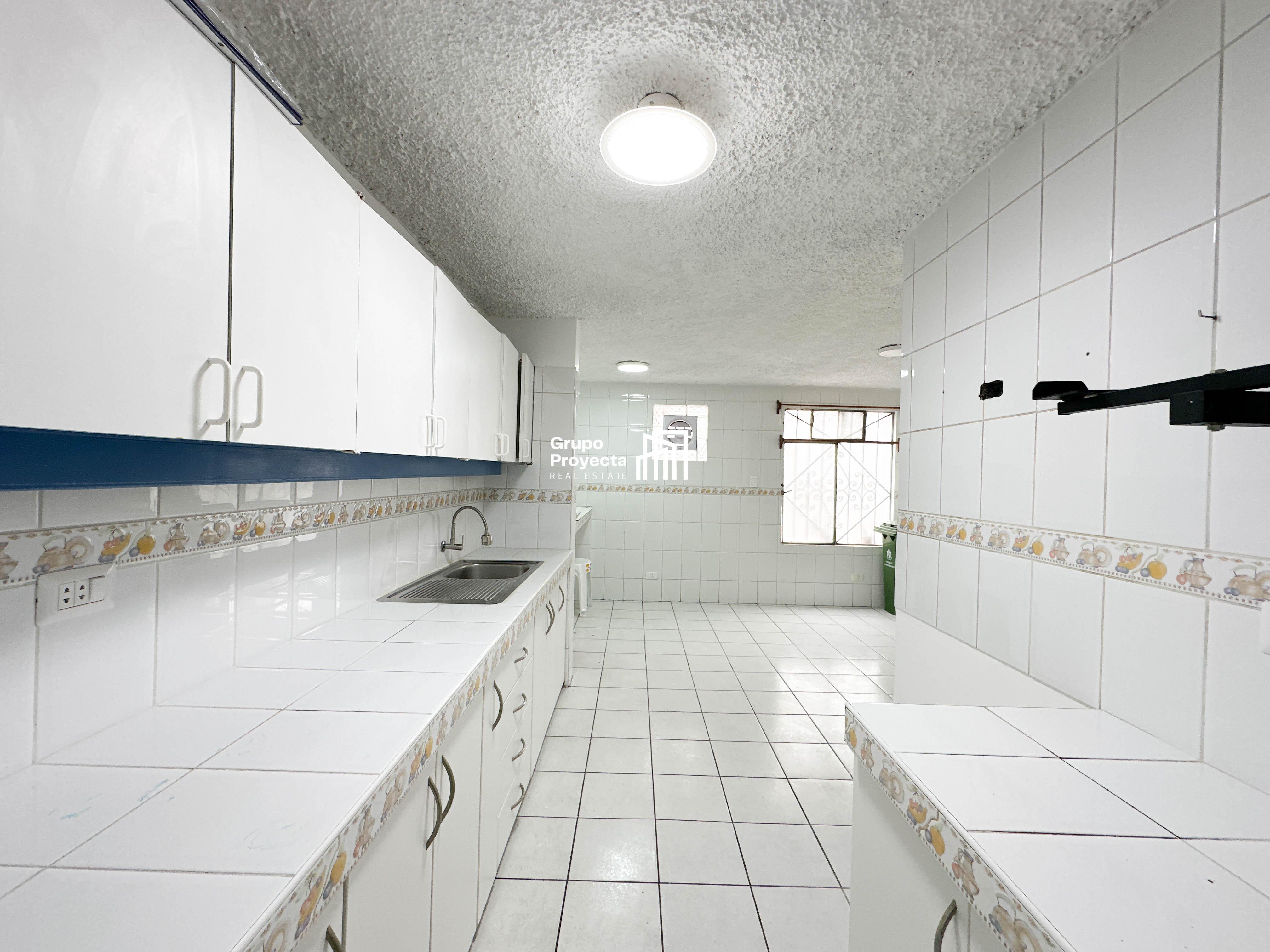 Departamento de 3 dormitorios y 2 baños ubicado en San Isidro Departamento de 3 dormitorios y 2 baños ubicado en San Isidro