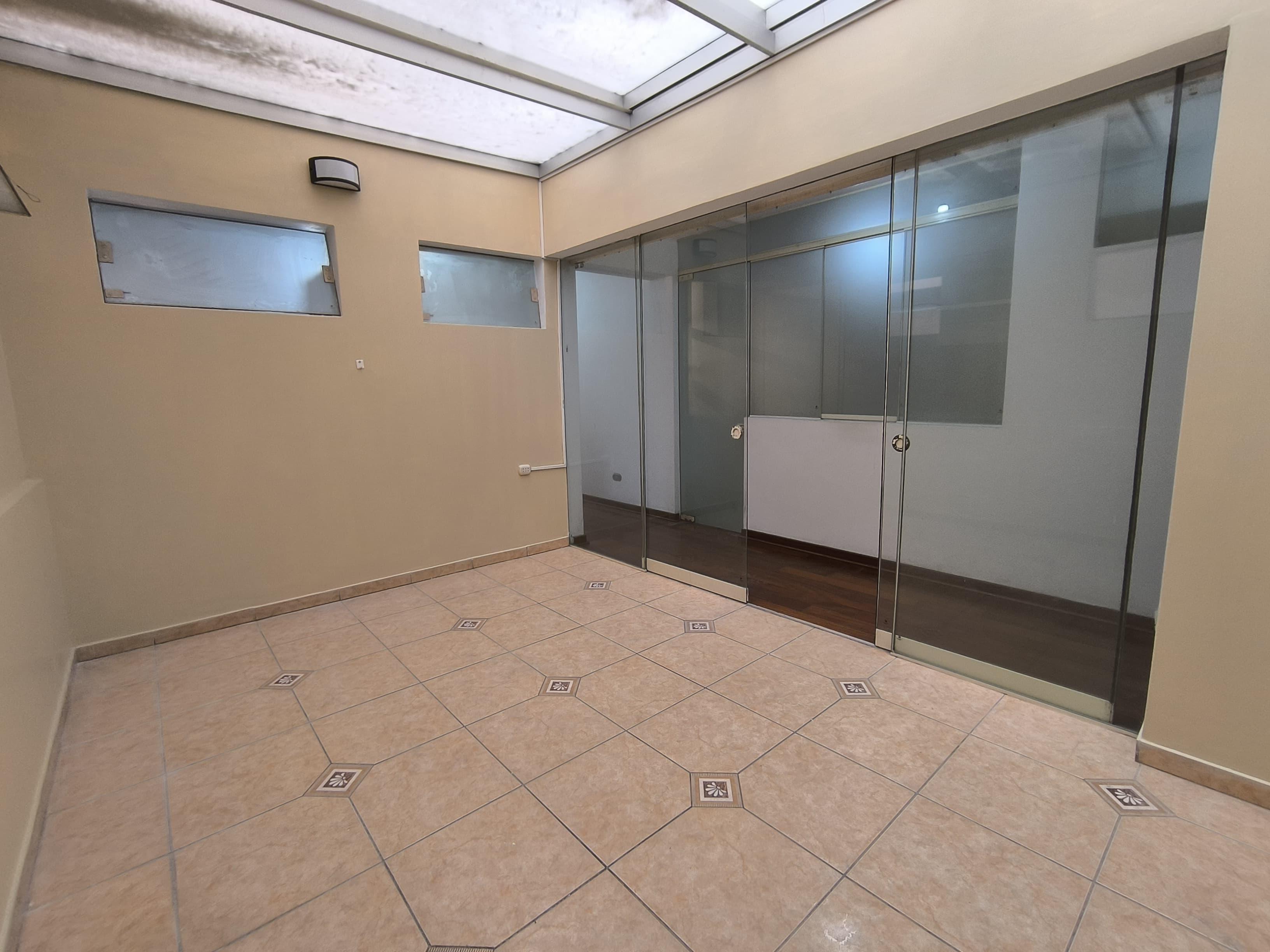 Departamento de 3 dormitorios y 2 baños ubicado en San Borja