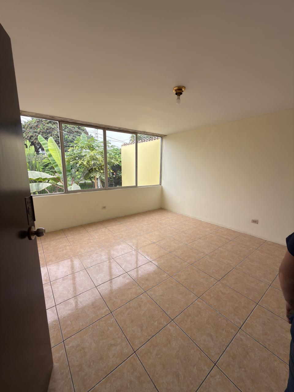 Casa en Venta de 4 dormitorios ubicado en San Borja Casa en Venta de 4 dormitorios ubicado en San Borja