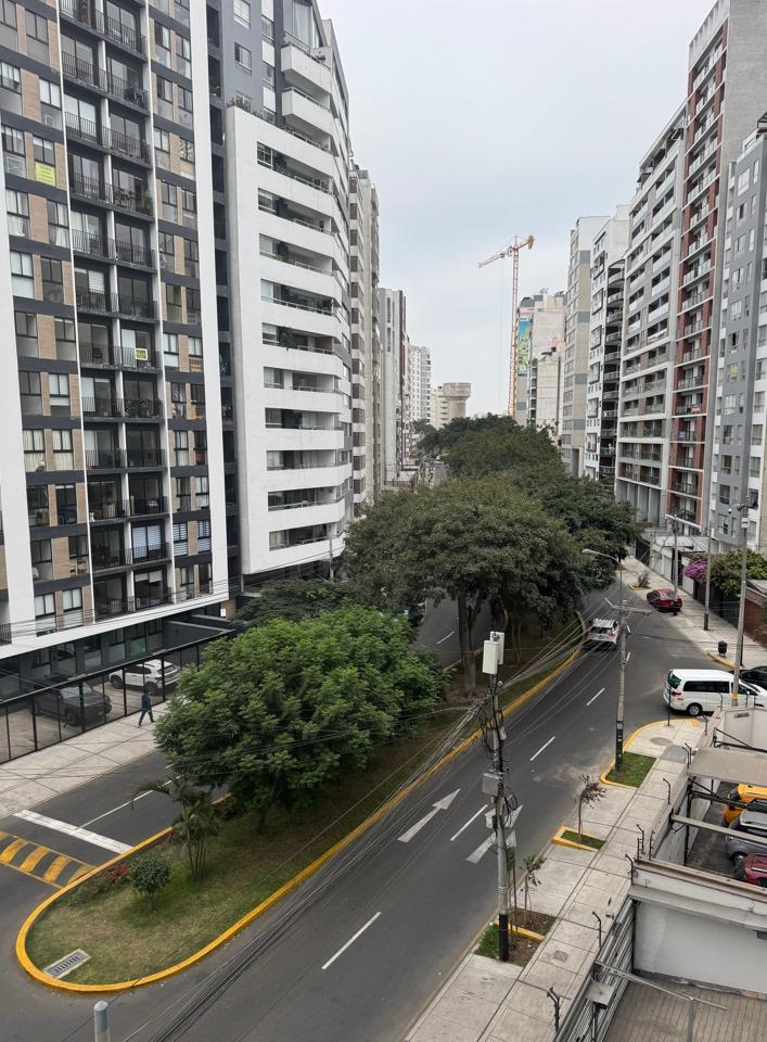 Departamento en Alquiler ubicado en Avenida Sergio Bernales 200 Departamento en Alquiler ubicado en Avenida Sergio Bernales 200