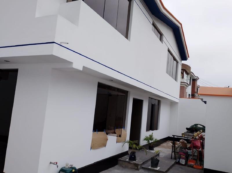 Casa en Venta de 5 dormitorios ubicado en San Borja Casa en Venta de 5 dormitorios ubicado en San Borja