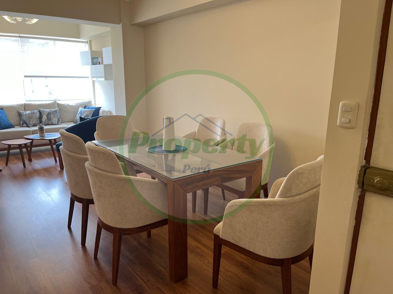 Departamento de 4 dormitorios y 3 baños ubicado en Miraflores