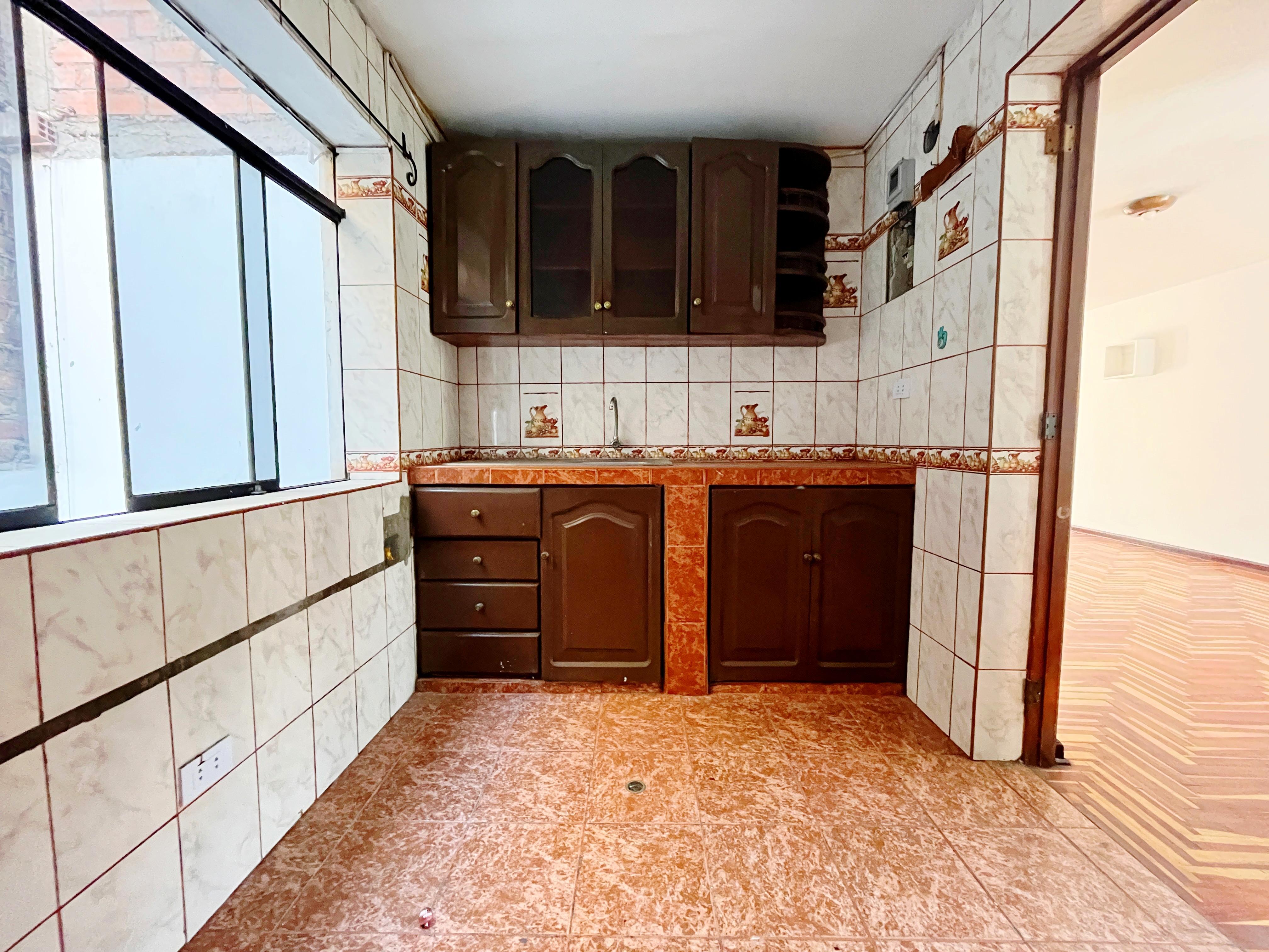 Departamento de 3 dormitorios y 1 baños ubicado en San Martin De Porres Departamento de 3 dormitorios y 1 baños ubicado en San Martin De Porres